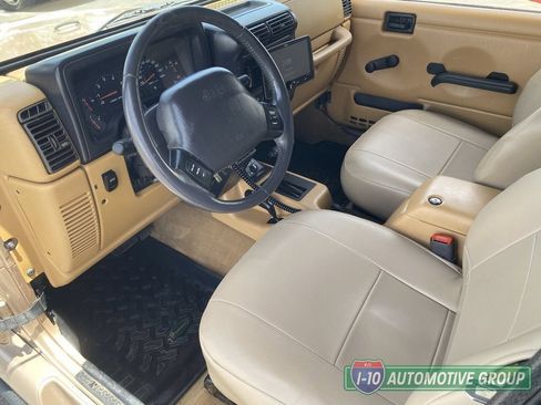 Used 2001 Jeep Wrangler Sahara AWD/4WD image 16