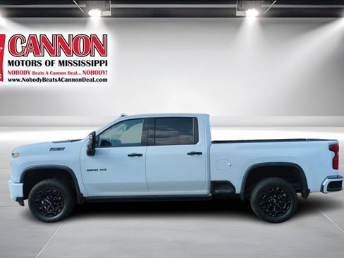 Used 2021 Chevrolet Silverado 2500 LTZ w/ LTZ Plus Package image 8