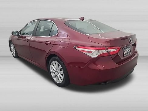 Used 2019 Toyota Camry LE FWD image 6