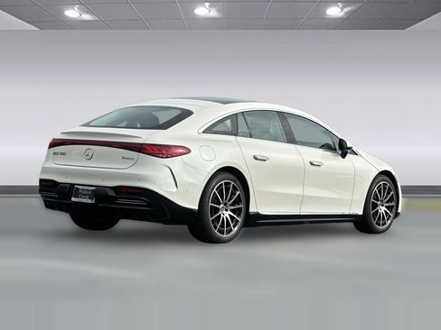 Certified 2023 Mercedes-Benz EQS 580 4MATIC Sedan image 8