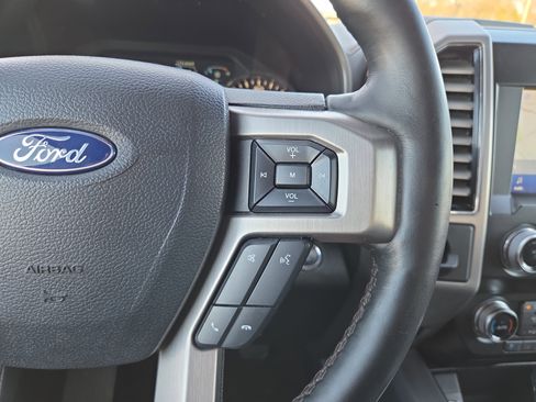 Used 2019 Ford F150 Platinum image 12