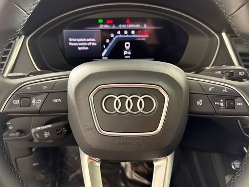 Used 2023 Audi Q5 2.0T Premium Plus w/ Premium Plus Package AWD/4WD image 22