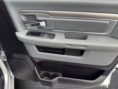 Used 2019 RAM 1500 Big Horn image 29