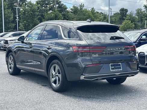 Used 2026 Genesis GV70 2.5T Advanced AWD/4WD image 2