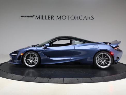 Used 2026 McLaren 750S RWD image 3