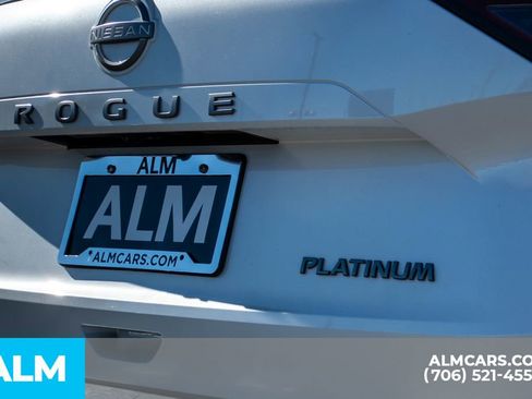 Used 2024 Nissan Rogue Platinum w/ Platinum Premium Package image 7