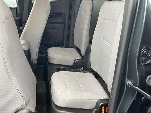 Used 2018 Chevrolet Colorado W/T w/ Custom Special Edition image 14