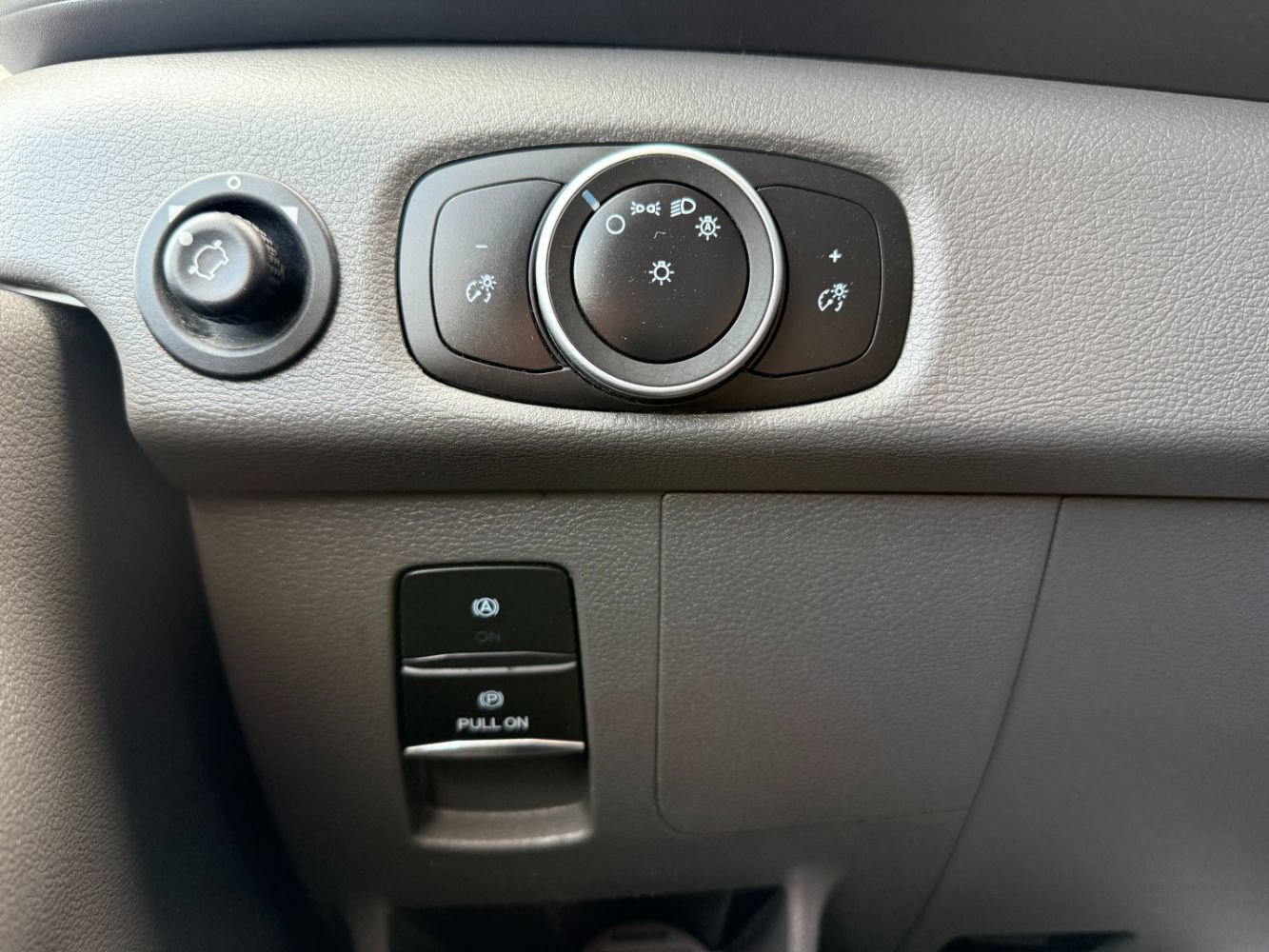 Used 2022 Ford Transit 350 XL RWD image 18