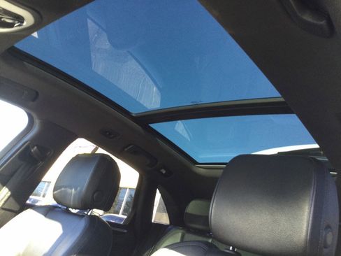 Used 2018 Porsche Macan Sport Edition image 18