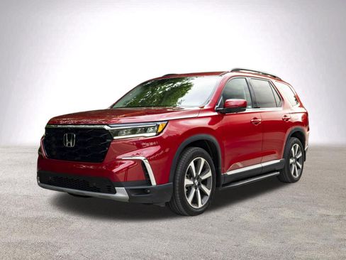 Used 2024 Honda Pilot Elite image 5