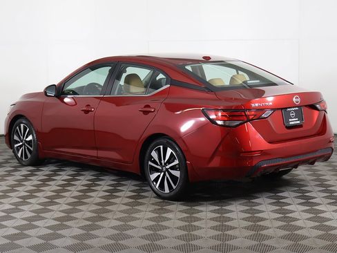Used 2021 Nissan Sentra SV w/ SV Premium Package image 9