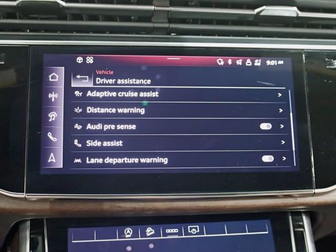 Used 2025 Audi Q8 Premium Plus AWD/4WD image 24