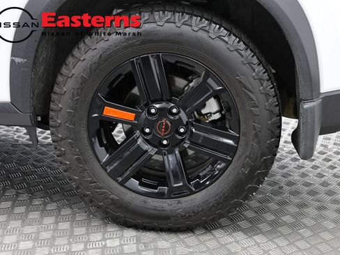 Used 2025 Nissan Rogue SV AWD/4WD image 33