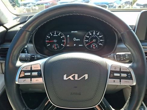 Used 2022 Kia Telluride SX w/ SX Prestige Package image 20