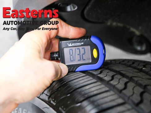 Used 2022 Toyota RAV4 LE image 29