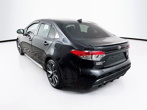 Used 2021 Toyota Corolla SE w/ SE Premium Package image 5