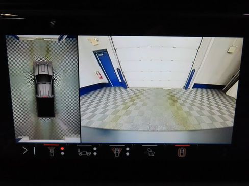 Used 2025 GMC Sierra 2500 AT4 w/ AT4 Premium Plus Package image 19