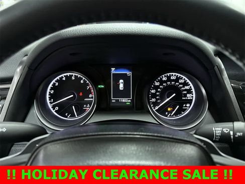Used 2024 Toyota Camry SE image 35