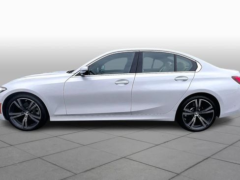 Certified 2024 BMW 330i Sedan w/ Premium Package image 32