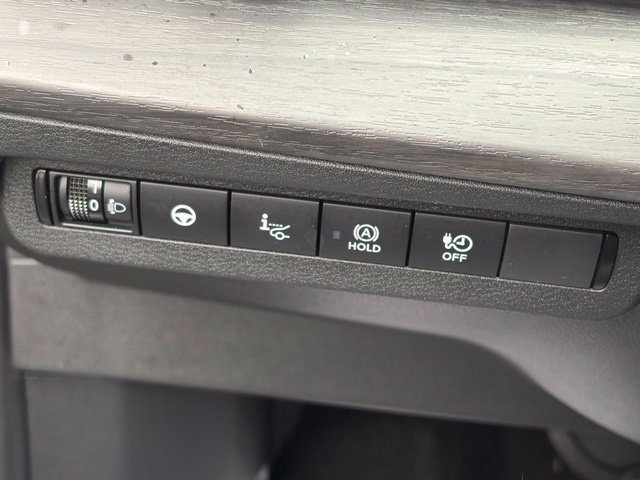 Used 2024 Nissan Ariya AWD image 25