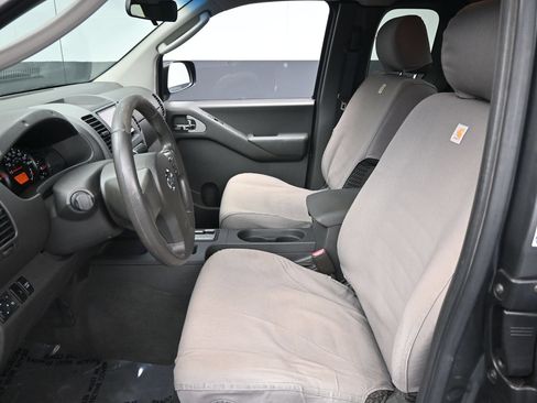 Used 2007 Nissan Frontier SE w/ SE Value Truck Pkg RWD image 9