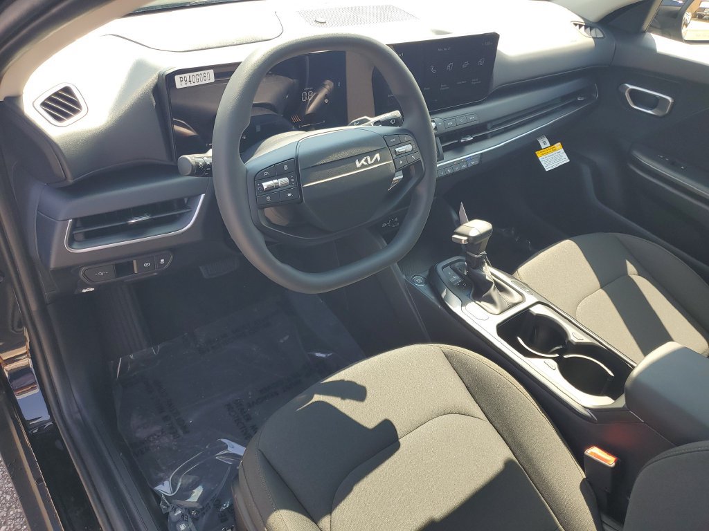 New 2026 Kia K4 FWD image 6