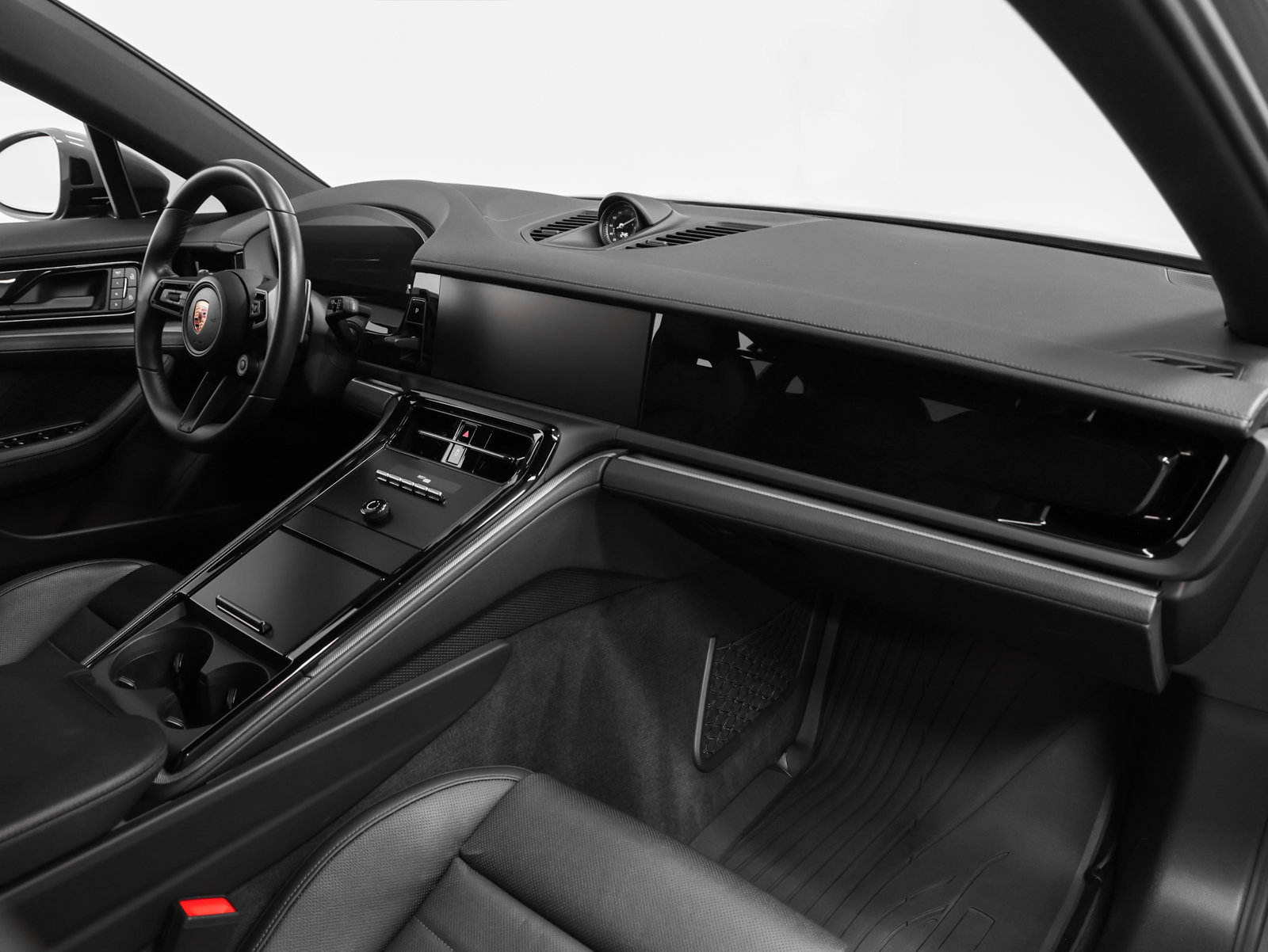 Certified 2025 Porsche Panamera 4 AWD/4WD image 23