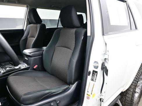 Used 2015 Toyota 4Runner Trail image 12