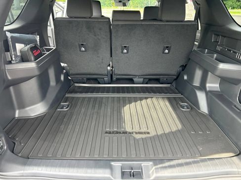 New 2026 Toyota 4Runner SR5 AWD/4WD image 26