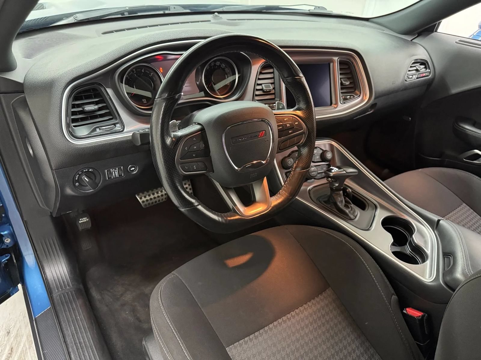 Used 2020 Dodge Challenger R/T Scat Pack RWD image 2