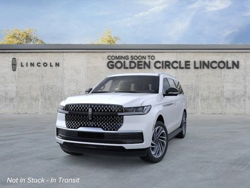 New 2026 Lincoln Navigator Premiere AWD/4WD image 4