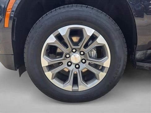 Used 2025 Chevrolet Tahoe LT w/ Comfort Package RWD image 10