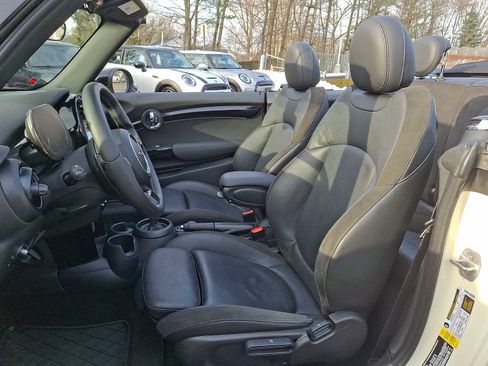 Used 2022 MINI Cooper S w/ Signature Upholstery Package image 10