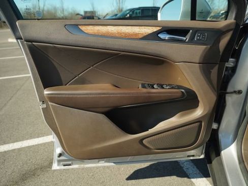 Used 2016 Lincoln MKC Reserve image 14
