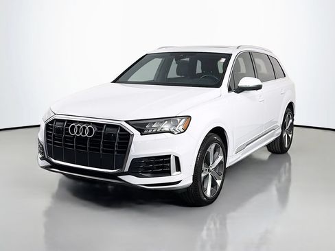 Used 2023 Audi Q7 3.0T Premium Plus w/ Premium Plus Package AWD/4WD image 3