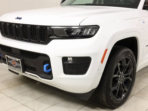 Used 2023 Jeep Grand Cherokee 30th Anniversary image 50