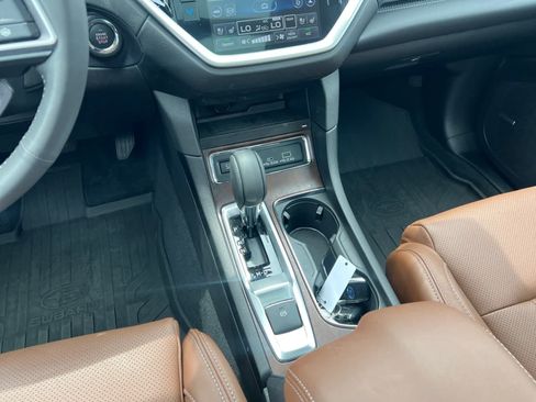 Certified 2025 Subaru Ascent Touring AWD/4WD image 15