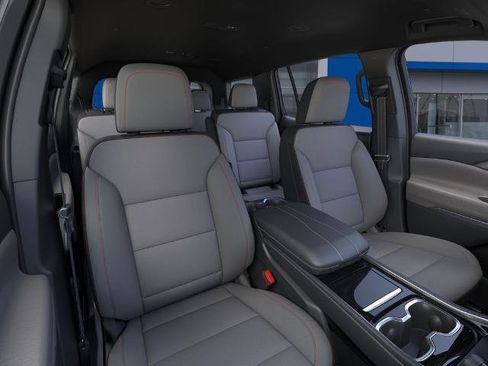 New 2026 Chevrolet Traverse LT w/ Driver Confidence Package AWD/4WD image 16