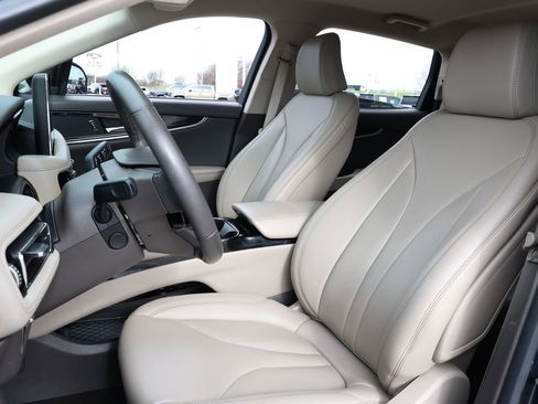 Used 2023 Lincoln Nautilus FWD w/ Premium Package image 29