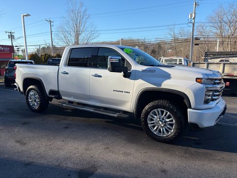 Used 2020 Chevrolet Silverado 2500 High Country w/ Z71 Off-Road Package image 5