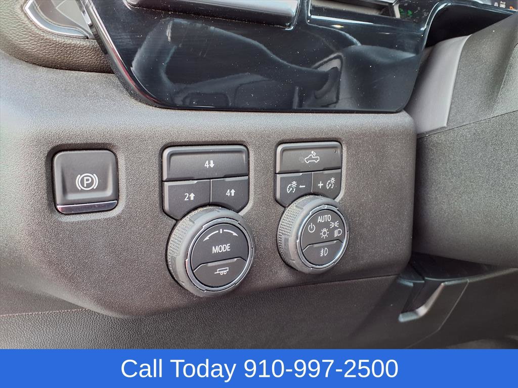 Used 2025 Chevrolet Silverado 2500 LT AWD/4WD image 12
