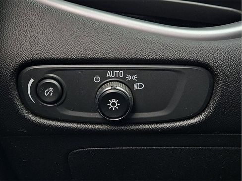 Used 2024 Chevrolet Malibu LT image 17