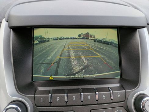 Used 2017 Chevrolet Equinox LT w/ Convenience Package AWD/4WD image 12