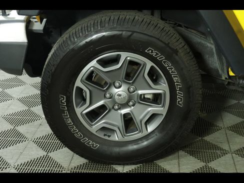 Used 2015 Jeep Wrangler Unlimited Sport w/ Quick Order Package 24S AWD/4WD image 8