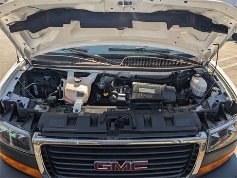 Used 2019 GMC Savana 2500 w/ Driver Convenience Package image 28