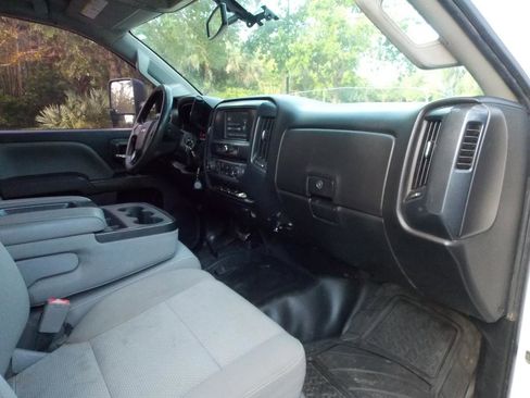 Used 2017 Chevrolet Silverado 2500 W/T w/ WT Fleet Convenience Package image 8