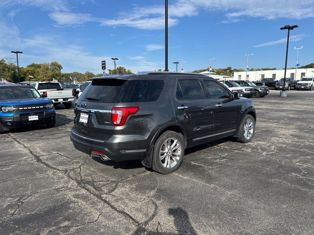 Used 2019 Ford Explorer Limited w/ Class III Trailer Tow Package AWD/4WD image 5
