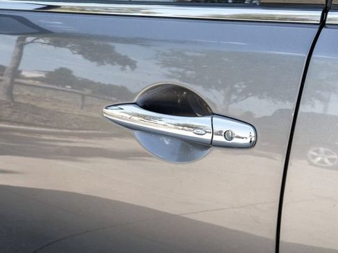 Used 2021 INFINITI QX80 Sensory w/ All-Season Package RWD image 41