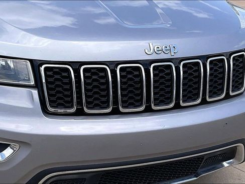 Used 2020 Jeep Grand Cherokee Limited w/ Luxury Group II RWD image 30