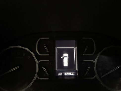 Used 2018 Toyota Tundra SR5 image 15